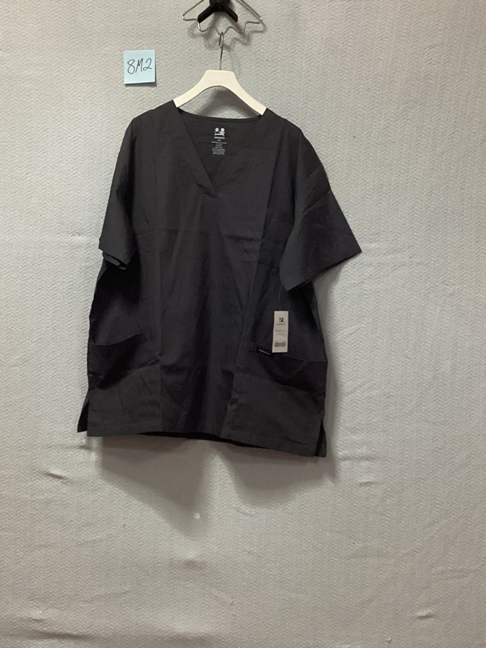 Unbranded Men's Black V-Neck Scrub Top